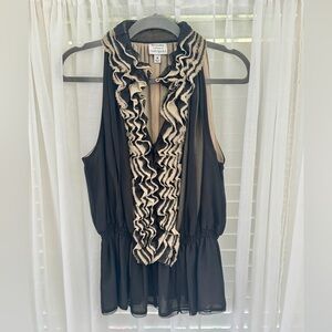 Neiman Marcus Robert Rodriguez Lace Ruffled Blouse | Size Medium